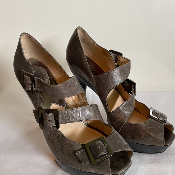 MICHAEL KORS LEATHER  PLATFORM SIZE 10 - Picture 4 of 15